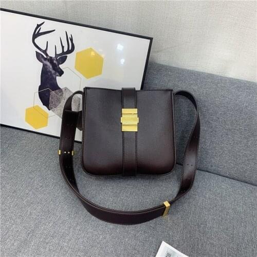 Female bag underarm bag 2020 new small bag female texture fashion wild shoulder bag diagonal bag
