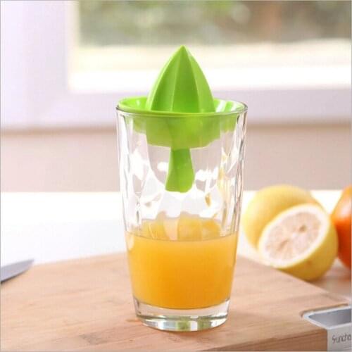 Mini Lemon Squeezer Juicer Manual Fresh Citrus Orange Lemon Hand Press Juicer Non-toxic Material Useful Kitchen Tools