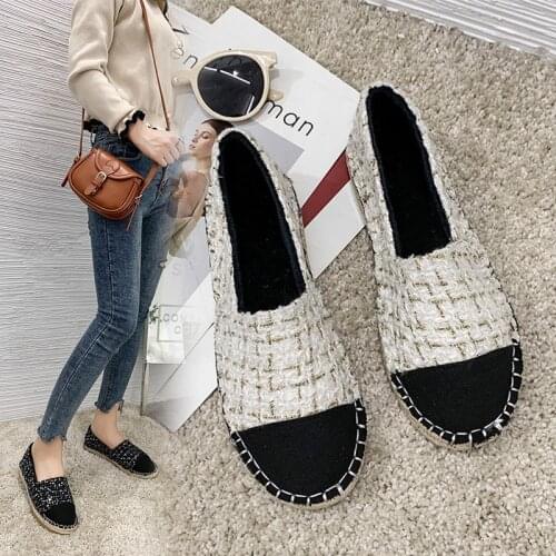 Women Flats Shoes Fashion Pearl Loafers Cane Hemp Straw Fisherman Flat Heel Shoes Round Toe Slip On Casual Shoes Chaussure Shoes