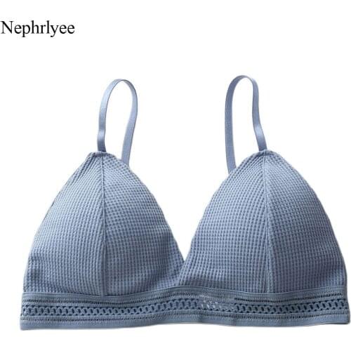2021 New Women Bralette French Style Bra Girls Triangle Cup Lingerie Gathering Wireless Underwear Soft Thin Seamless Bra CA322