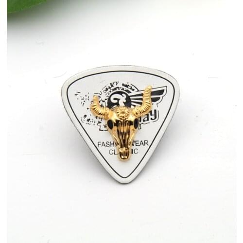 20pcs/lot white PU leather sew on patches with gold metal plates fashion clothing label for jeans/jacket PLB-013