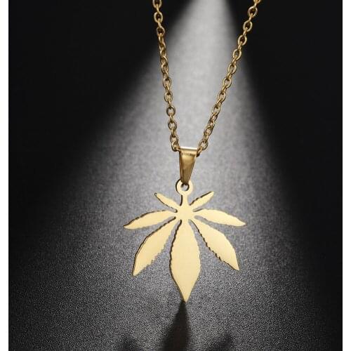 Skyrim Fashion Simple Maple Leaf Pendant Necklace for Women Girls Stainless Steel Gold Color Engagement Party Jewelry Wholesale