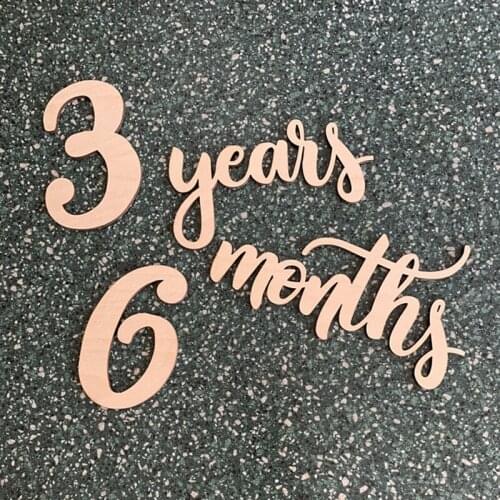 Wood Baby Monthly Milestone Photo Prop,Pregnancy Milestone Props, Milestone Markers, Baby Age Cutouts, set of 12 pcs