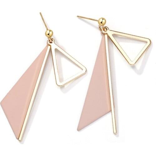 Korean Sweet Pink Triangle Hollow Metal Drop Earrings Fashion Cute Geometric Pendent Earrings for Women Girls Ear Jewelry Gift