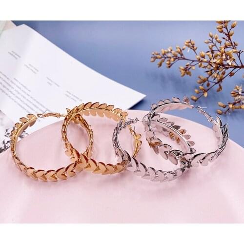 Retro Gold Color Metal Leaves Big Earrings for Women Mujer Geometric Large Circle Statement Hoop Earrings 2020 Fashion Jewelry