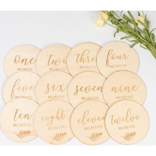 12 Pcs Baby Milestone Cards Wooden Commemorate Baby Birth Monthly Recording Disc