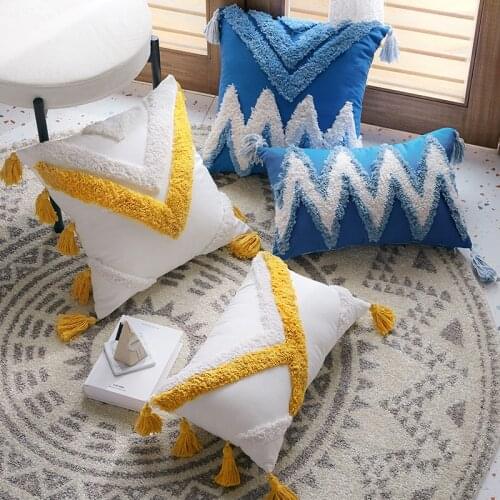 Moroccan Bohemian Sofa Pillow Tufted Nordic Style Waist Pillow Long Strip Flower Shaped Home Decoration Tufted Pillow Case