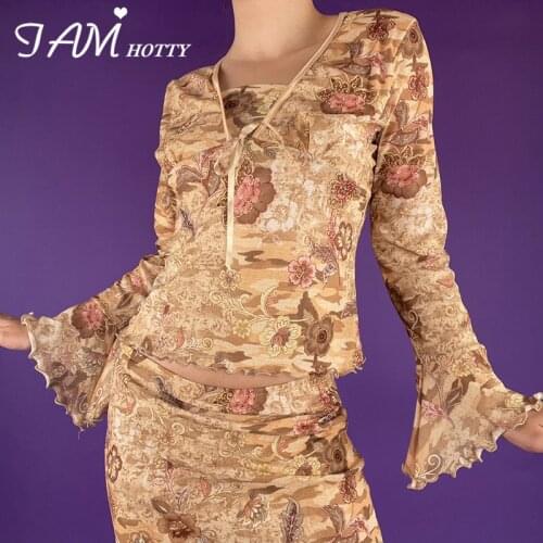 Vintage Floral Print T Shirt Women Flare Long Sleeve Tops Grunge Aesthetic Tshirts V-neck Pullovers Lace Up Tops Autumn Iamhotty