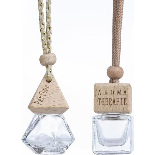 Wholesale 8ML New Car Perfume Bottles Packing Pendant Square Glass Perfum Bottle Auto Interior Trinket Air Freshener Packaging