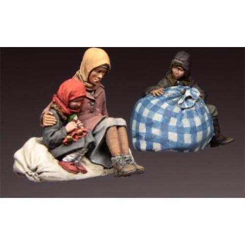 1/35 Resin Figure Model Kit WW2 Soviet refugees children Unassembled unpainted