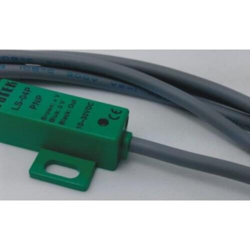 Taiwan new original FOTEK Inductive Proximity Switch LS-04P