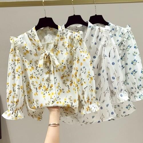 Womens T Shirt 2021 elegant 3/4 Sleeve Women Shirt Korean style Flare Sleeve Print Casual Tops Plus Size Women Clothing