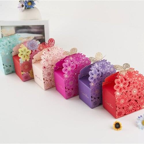 10Pcs Paper Candy Dragee Box Hollow Butterfly Gift Box Wedding Favors Cute Personality Chocolate Wrapping Paper Bonbonniere Diy