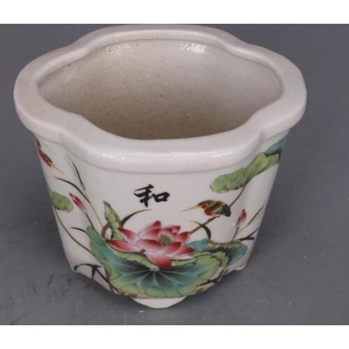 Pink lotus flowers and birds, fleshy orchids, calamus pots, antique Jingdezhen, Republic of China