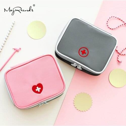 Hot Sale 13*10*4cm Cute Mini Portable Medicine Bag First Aid Kit Medical Emergency Kits Organizer Outdoor Household Pill Bag