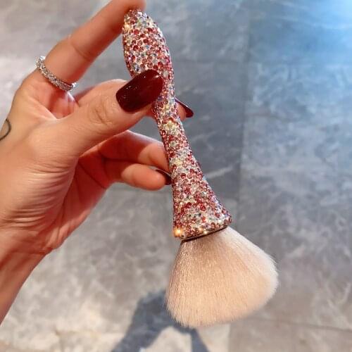 Diamond Makeup Brushes Luxury Foundation Brush Make Up Brushes Blush Makeup Tools Cosmetic Rhinestone Glitter Brush Beauty