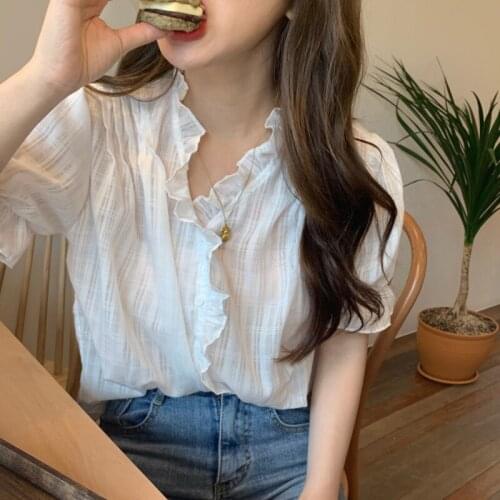 Korean Version Of Loose Casual Wood Ear Side Hollow T-shirt Women 2021 Summer White Thin Puff Sleeve Button Top Womens Tshir