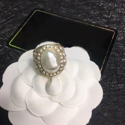 Hot Brand Pure Knot Simple Taste White Pearl Ceramic Ring For Women Titanium Luxury C Spring Wedding Noble Replica Rings Jewelry