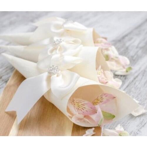 Personalized names date luxury Wedding rice petal cones,wedding ribbon confetti cone,wedding candy rice flower favors cones