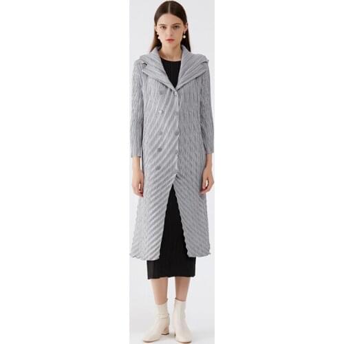 Miyake Heavy Industries Pleated Jacket Windbreaker Winter 2021 Trench Women Korean High Fashion Double Breasted Designer Clothes