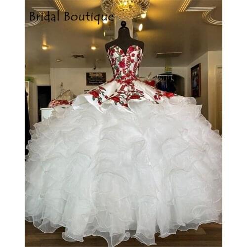 Gorgeous Charro Quinceanera Dresses Sweetheart Flowers Embroidery Satin Ball Gown Sweet 16 Dress