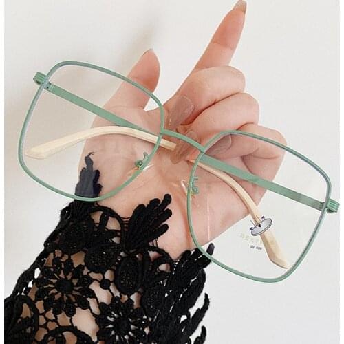 Hikulity Women's Glasses And Cases