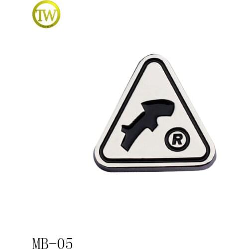 MB05 Custom backpack zinc alloy metal logo label tag for cap/purse