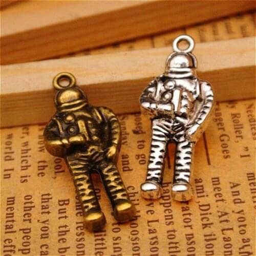 FGHGF Vintage Pendants
