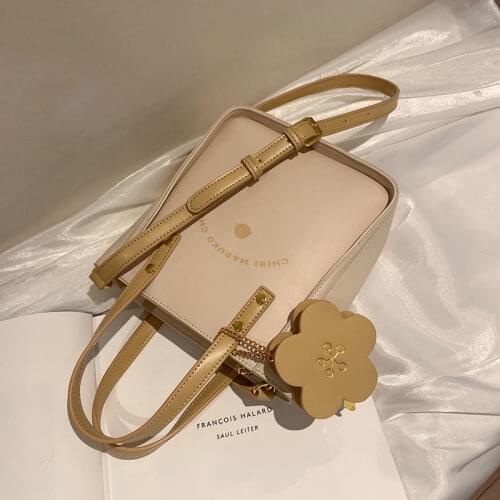 Portable tote bag women 2021 new shoulder messenger bag fashion trend