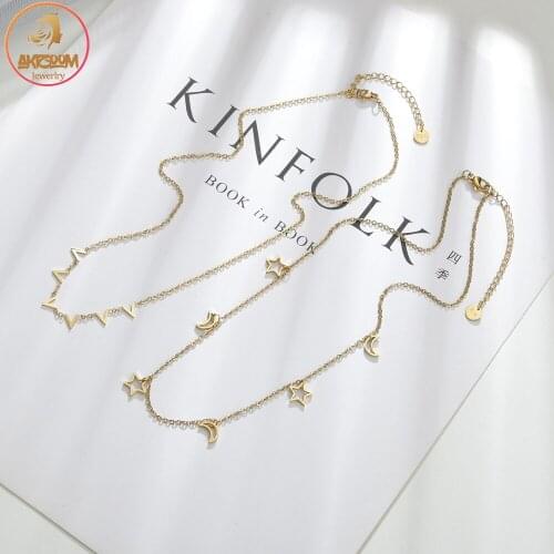 Akizoom Tiny V Letter Star Moon Choker Necklace Golden Stainless Steel Trendy Chain Cross Necklace for Women Wedding Jewelry