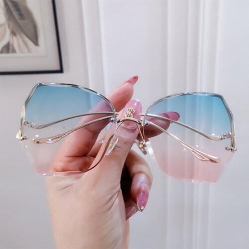 2021 Fashion Sunglasses Women Rimless Sunglasses Vogue Zonnebril Dames Lunette De Soleil Femme Luxe Glasses Vasos Decorativos