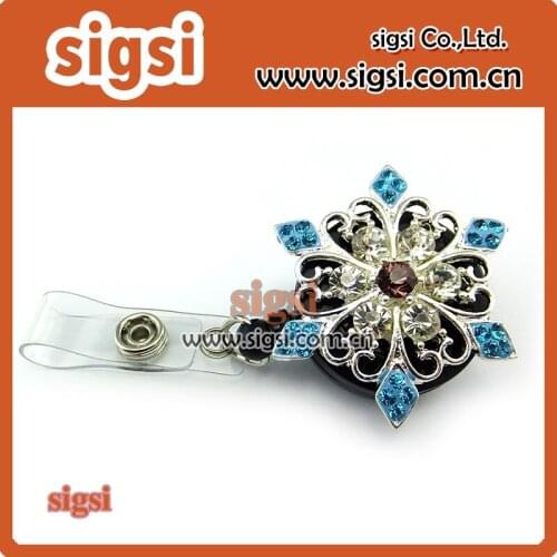 100pcs wholesale Badge Holder Jewelry Rhinestone crystal Snowflake Badge Reel for Nurse gift/wedding invitation