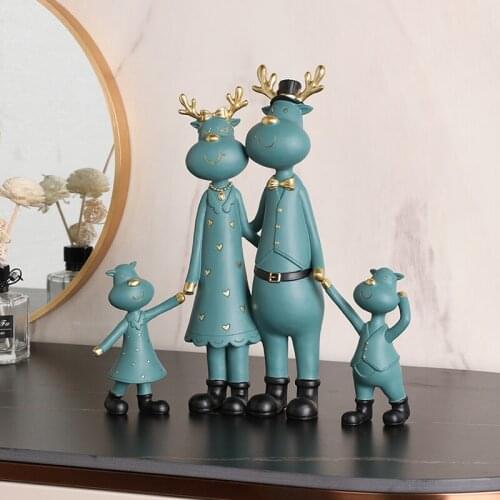 A Family of Four Home Furnishing Deer Decoration Creative Resin Decoration European Style Living Room Porch Decoration Gift