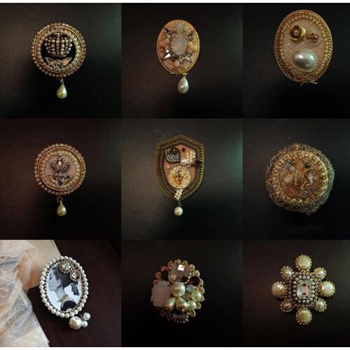 Luxury famous brand fabric crown badge brooch retro handmade court tassel clothing accessories brooches