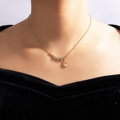 HuaTang Charmings Crystal Moon Leaf Necklace for Women Elegant Shinny Choker Necklace Weddings Jewelry Accessories Collar 17889