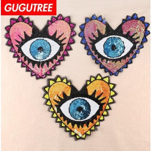 GUGUTREE sequined embroidery big eyes love heart patch animal cartoon patches badges applique patches for clothing DK-80