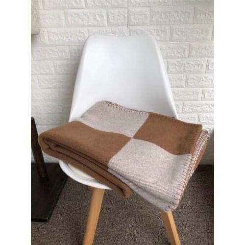 European and American nobles luxury thick Light Brown 1510 g H blanket shawl scarf air conditioning sofa aircraft blanket shawl
