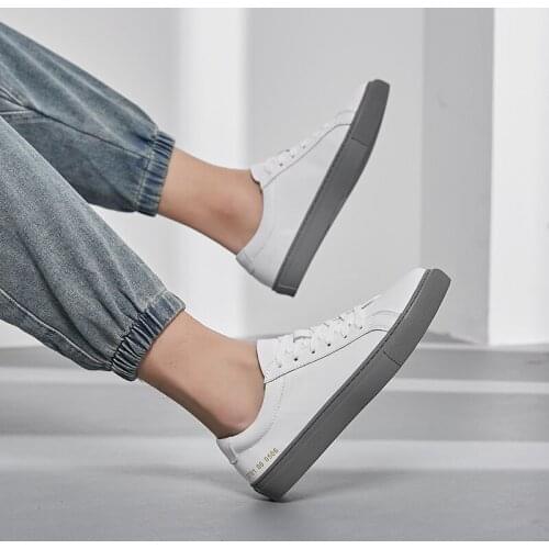 Men genuine Leather Brogue Shoes black white Elegent Bullock British Style Oxfords for Male Fashion Brand Dress Shoes men