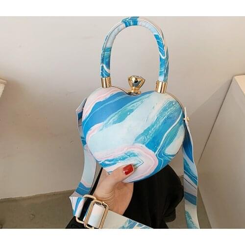 2021 New Trendy Fashion Clip Mouth Peach Heart Love Jelly Gradient Color Printing Handbag One-shoulder Messenger Day Clutches