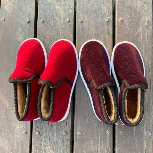 Women Fleece Padded Handmade Shoes Retro Red Corduroy Slip-on Shoes Winter Kungfu Tai Chi Exercise Comfortable Boots