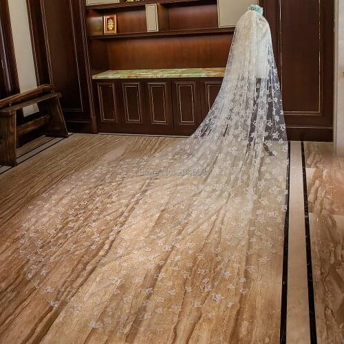 Stunning One Layer Luxury Lace Wedding Veil with Gold Maple Leaf 4 Meters Long Bridal Veils with Comb AX2019