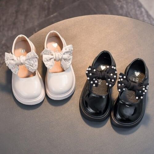 Fashion Autumn Children Girls Bow Bright Leather Shoes Kids Girls Pearl Single Dance Shoes Korean Style