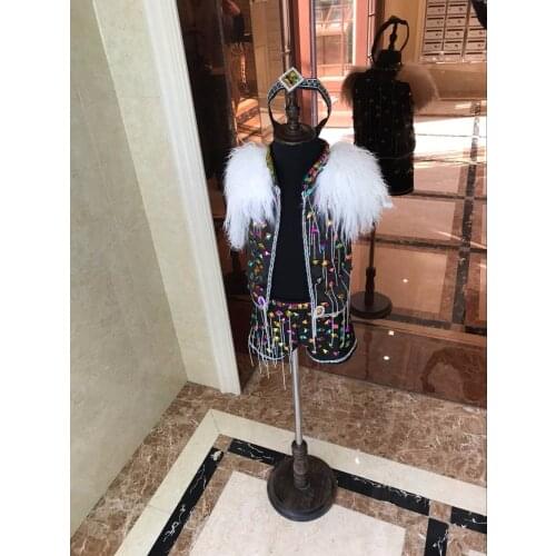 The boy swimwear catwalk dress collar feather feather model contest T station serves the creative costumes