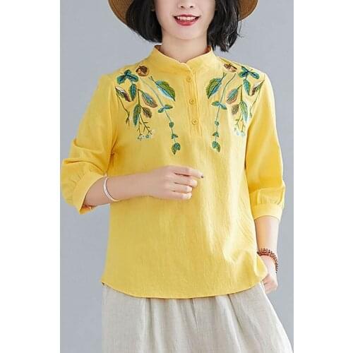 Women Cotton Linen Casual T-shirts New Arrival 2021 Summer Simple Style Vintage Floral Embroidery Loose Female Tops Tees S3168