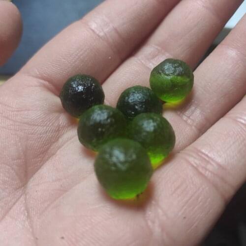 5pcs green Gem Moldavite Czech Meteorite Impact Glass Beads Rough Stone Crystal Energy Stone