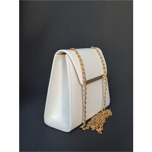 Womens White Chain Shoulder Bags