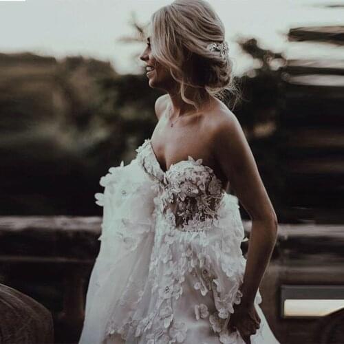 Sexy Illusion Backless Long Wedding Dress Sweetheart Sleeveless With Handmade Flowers Appliques Lace Bridal Wedding Dresses