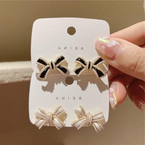 2021 New Arrival Stud Earrings Bowknot Metal Women Classic Pearl Bow Earrings Ear Jewelry Simple Cute Elegant Jewelry