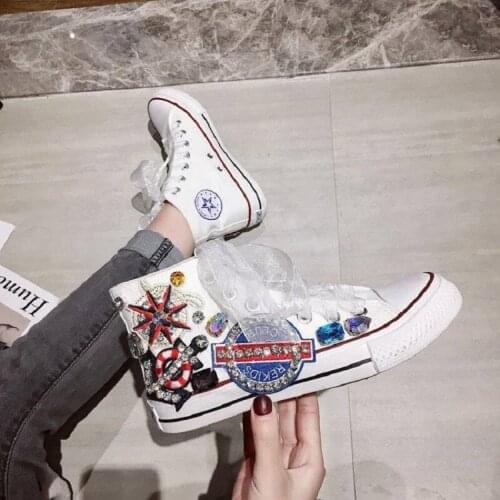 High top canvas shoes female students versatile small white shoes, the new super hot spring style of water diamond sneakers