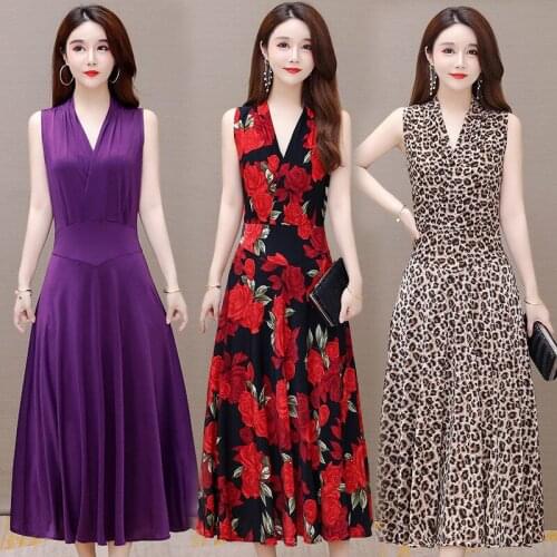 Floral Dress Female Summer V-Neck Slim Sleeveless Vest Dress Long Over The Knee Temperament Elegant Beach Sundress Women M249